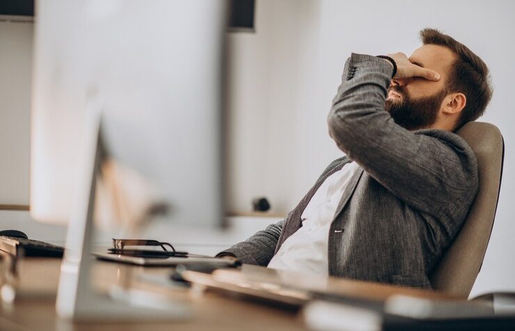 Atualização da NR-1 em maio expõe despreparo das empresas: 68% ainda não sabem como cumprir regra e 58% só agem na crise