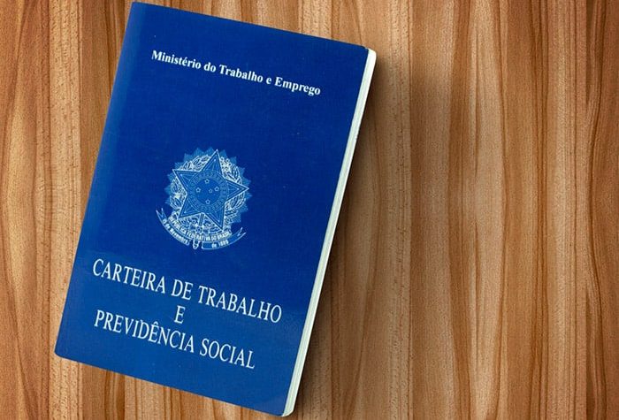 Primeira parcela do 13º salário é adiantada e deve ser paga até 28 de novembro