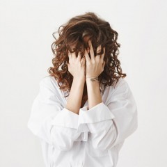 Assédio virtual no trabalho: o que é e como acontece?