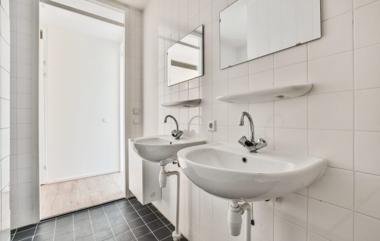 Controle de ida ao banheiro volta ao foco da Justiça do Trabalho