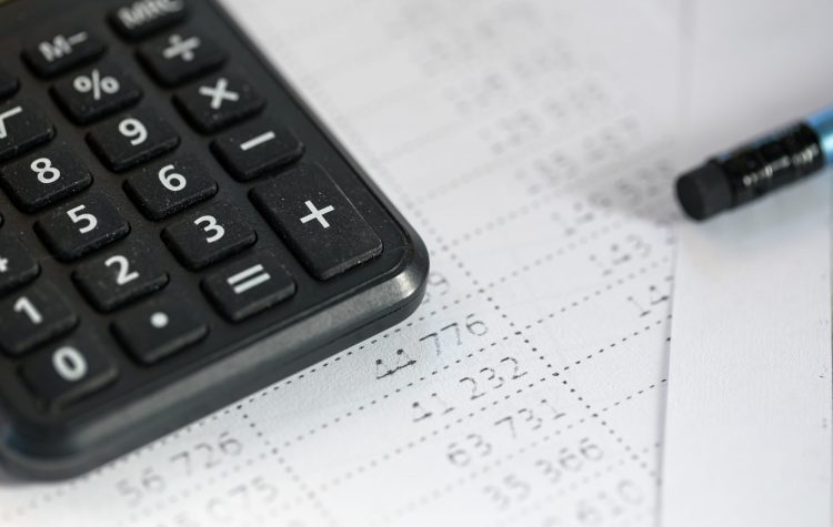 Reforma Tributária: empresas têm até julho para adaptar notas fiscais e evitar rejeições